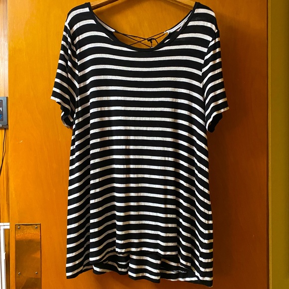 Old Navy Tops - ✨ ******* DONATED ************ ✨
 Old Navy Tunic, Black/White Stripe, L